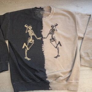 Goodie Two Sleeves Split Dye Skeleton Crewneck Sweatshirt Medium F21 Gray Beige